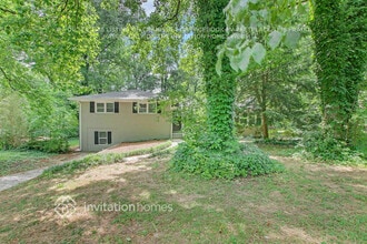 5747 Woodland Dr in Acworth, GA - Building Photo - Building Photo