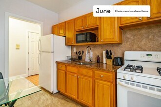 579 61st St-Unit -A in Brooklyn, NY - Building Photo - Building Photo