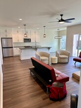 1100 Kinsey Dr SE in Huntsville, AL - Foto de edificio - Building Photo