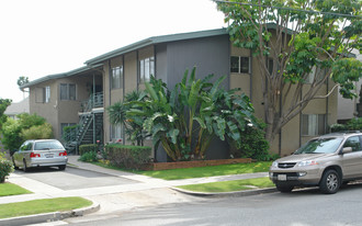 1711 Oxley St Apartments