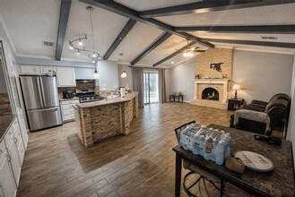 6506 Forest Grove in San Antonio, TX - Building Photo - Building Photo