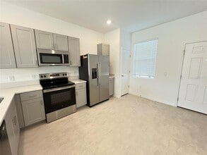 2961 Skyline Lp in Kissimmee, FL - Building Photo - Building Photo