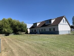 1410 Western Dr in Kalispell, MT - Building Photo - Building Photo