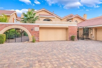 3024 Bel Air Dr in Las Vegas, NV - Building Photo - Building Photo