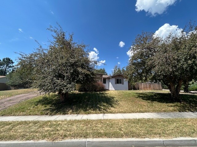 1207 Parkview Blvd in Colorado Springs, CO - Building Photo - Building Photo