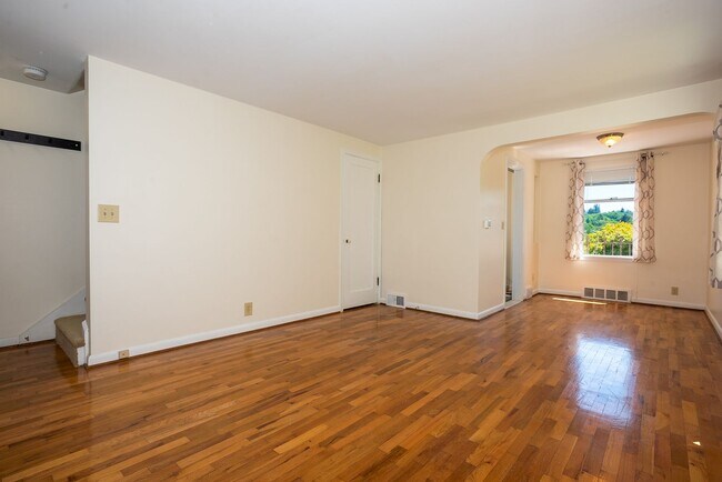 3243-3243 NW Market St in Seattle, WA - Building Photo - Building Photo