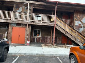 6248 Three Needles Ln, Unit 102 in Lolo, MT - Building Photo