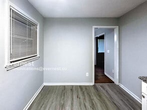 1186 Bell Ave in East Point, GA - Building Photo - Building Photo