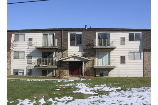 Meadowview Apartments in Corunna, MI - Foto de edificio - Building Photo