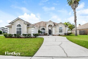 2352 Longmont Dr in Jacksonville, FL - Building Photo