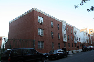 Stadium Court in Bronx, NY - Building Photo - Building Photo