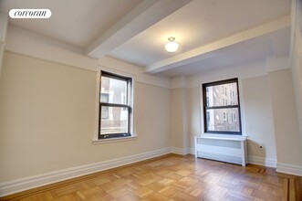 785 W End Ave in New York, NY - Building Photo - Building Photo