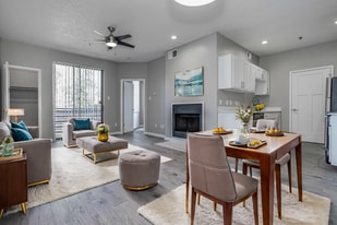 Soho in Dallas, TX - Building Photo