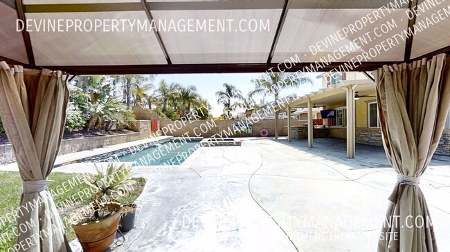 12790 Golden Leaf Dr in Rancho Cucamonga, CA - Foto de edificio - Building Photo