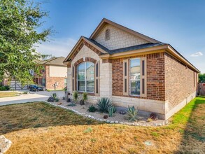 1301 Autumn Sage Way in Pflugerville, TX - Building Photo - Building Photo