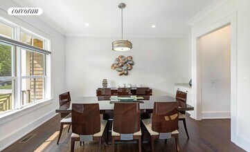 20 Lighthouse Ln in Sag Harbor, NY - Building Photo - Building Photo