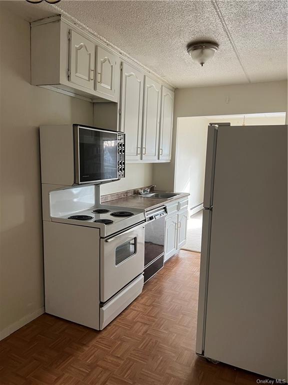 35 Park Ave-Unit -2G in Suffern, NY - Building Photo - Building Photo