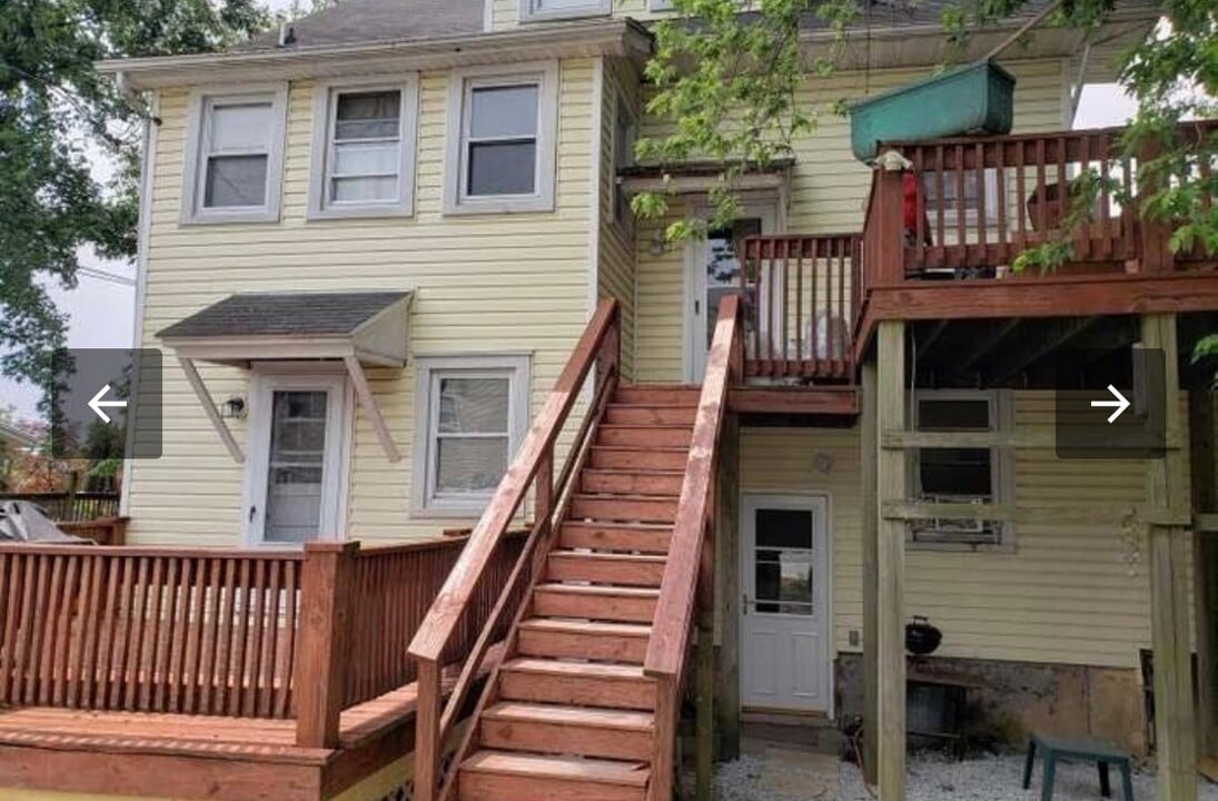 2922 E Cold Spring Ln, Unit 2 in Baltimore, MD - Foto de edificio