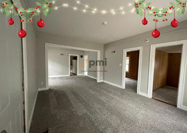 property at 6516 Meadow Ln Ave