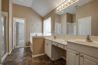 125 Hickman St in Cedar Hill, TX - Building Photo - Building Photo