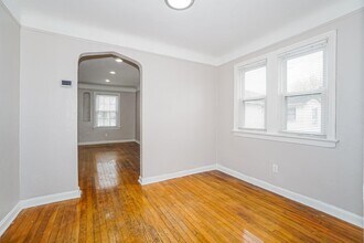 651 Voelker Ave in Euclid, OH - Building Photo - Building Photo