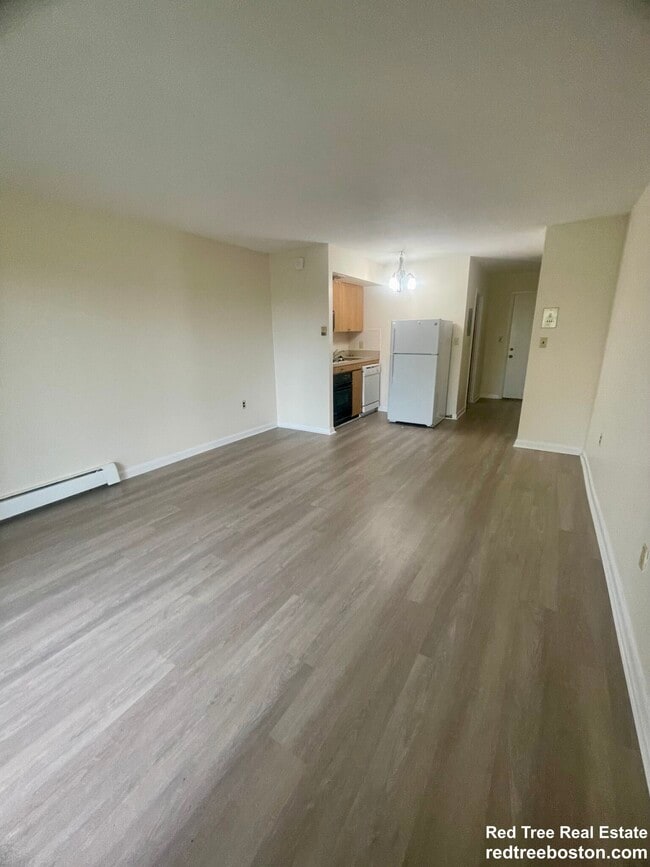 385 Massachusetts Ave in Arlington, MA - Building Photo - Building Photo