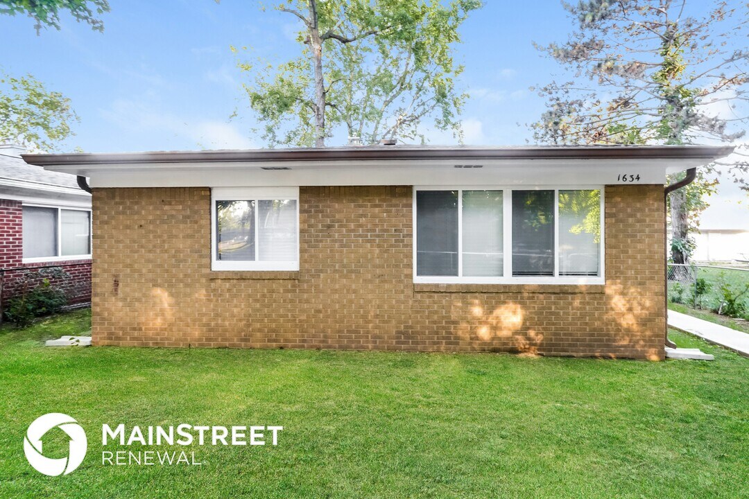 1634 N Goodlet Ave in Indianapolis, IN - Building Photo