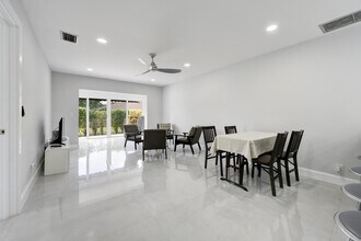 21070 Covington Dr in Boca Raton, FL - Building Photo - Building Photo
