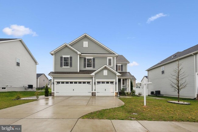 property at 7810 Bexley Ln
