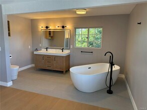 5368 Campo Rd in Los Angeles, CA - Building Photo - Building Photo