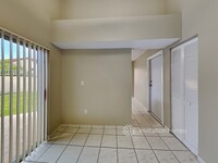 724 NW 122nd Passage in Miami, FL - Building Photo - Building Photo