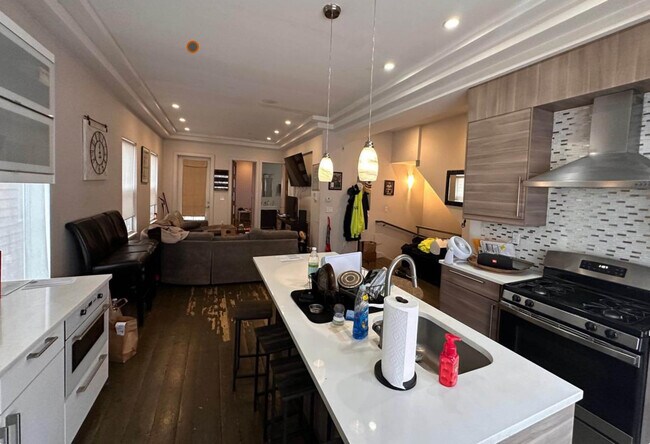 24 Washburn St, Unit 1