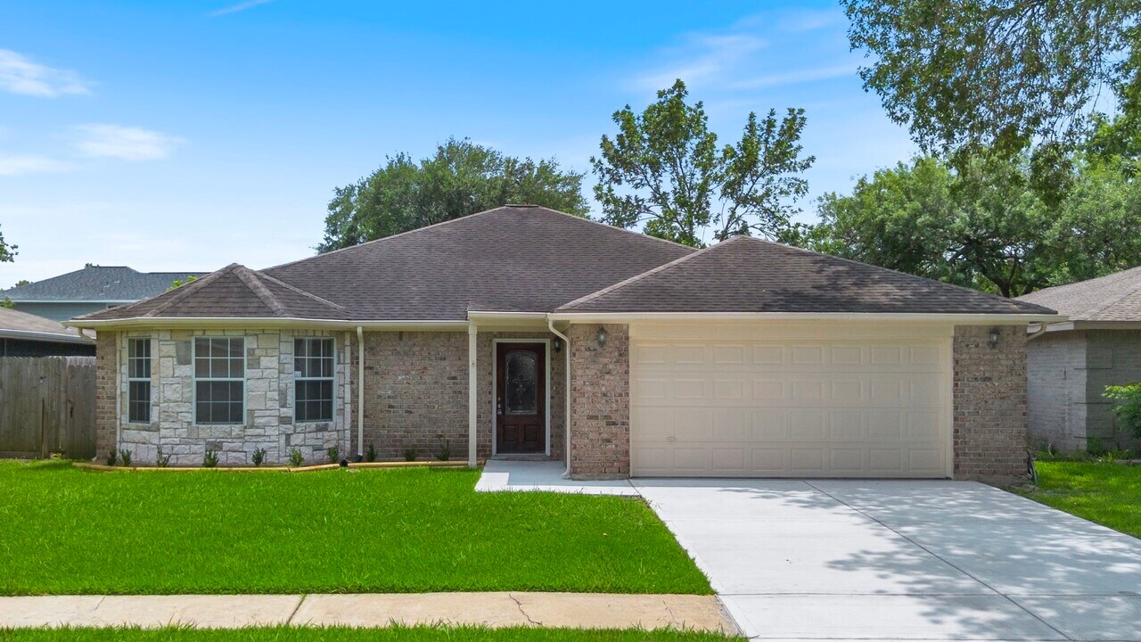 14315 Branchwater Ln in Sugar Land, TX - Foto de edificio