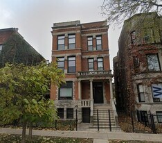 3730 N Sheffield Ave in Chicago, IL - Building Photo