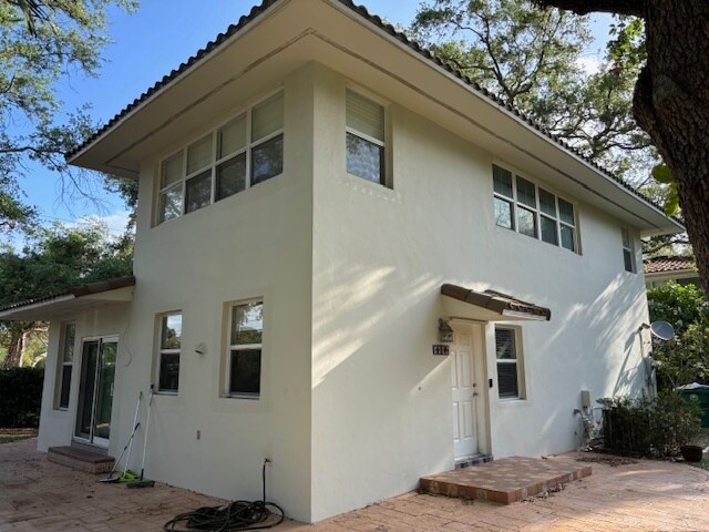 property at 3698 Franklin Ave