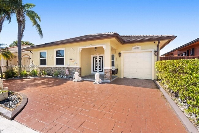 14756 NW 88th Ave in Hialeah, FL - Building Photo - Building Photo