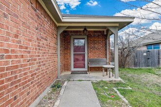 391 Gavins Way in Joshua, TX - Building Photo - Building Photo