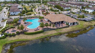 9602 W 35th Ln in Hialeah, FL - Building Photo - Building Photo