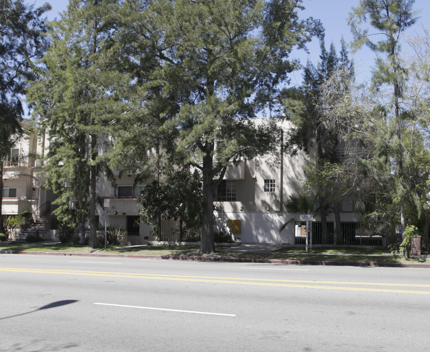 Coldwater Canyon in North Hollywood, CA - Foto de edificio