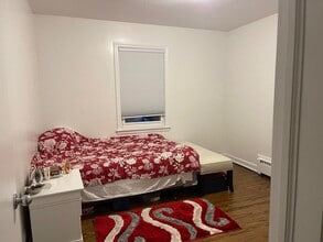 5323 N Rockwell St, Unit Room 1 in Chicago, IL - Building Photo - Building Photo