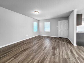 2851 Golf Crest Dr in Wharton, TX - Building Photo - Building Photo