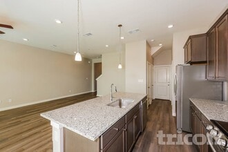 5472 Granite Trl in Garland, TX - Foto de edificio - Building Photo