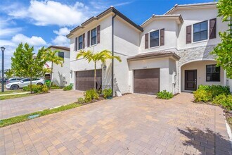 23077 SW 129th Pl in Goulds, FL - Building Photo - Building Photo