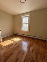 220 S 12th St in Newark, NJ - Building Photo - Building Photo