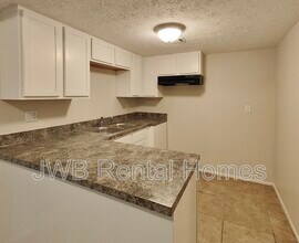 7201 Arlington Expy in Jacksonville, FL - Building Photo - Building Photo