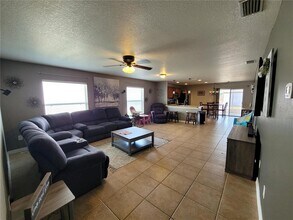 5112 Dancing Bay Ln in Wesley Chapel, FL - Building Photo - Building Photo