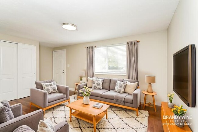 3336 Corey Dr in Indianapolis, IN - Foto de edificio - Building Photo