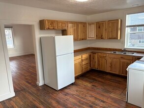 245 N Main St in Smithfield, UT - Foto de edificio - Building Photo