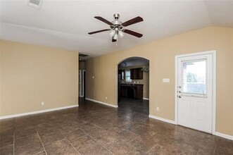 7613 Hollow Point Dr in Fort Worth, TX - Building Photo - Building Photo
