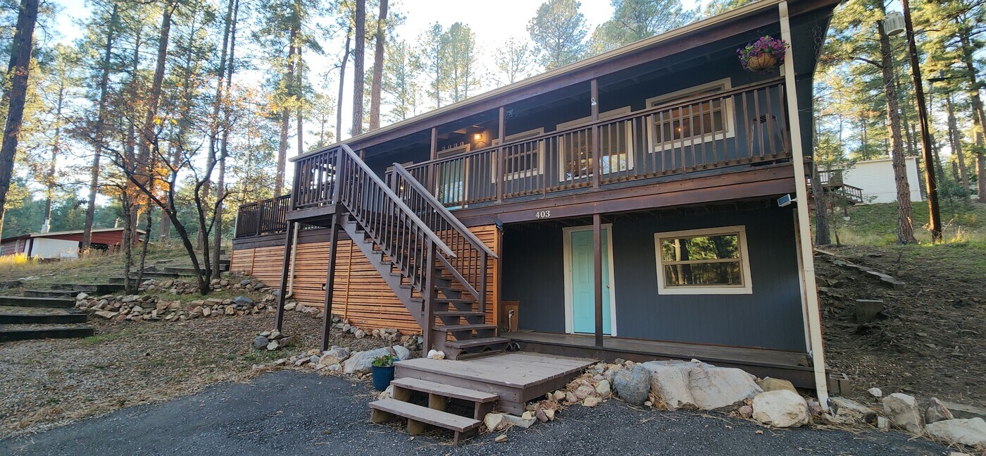 403 Brady Canyon Rd in Ruidoso, NM - Building Photo